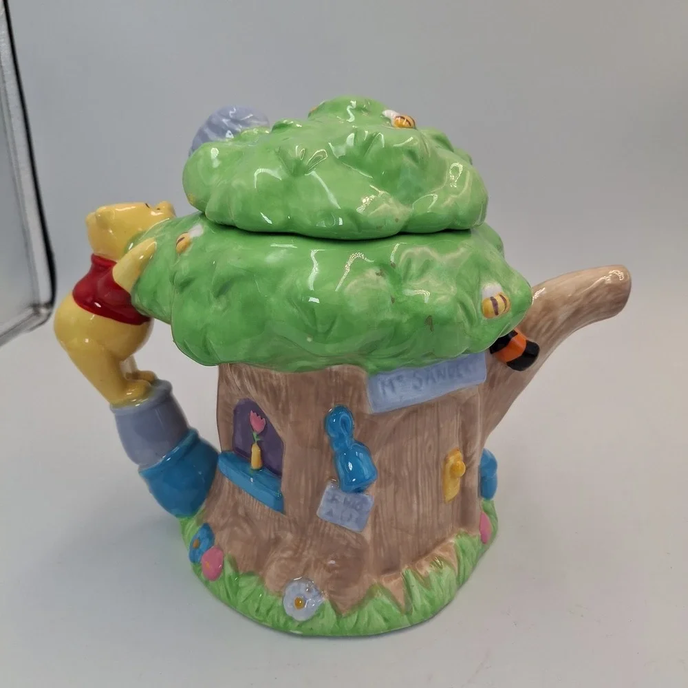 Houston Harvest Disney Winnie the Pooh Ceramic Tea Coffee Pot 31269